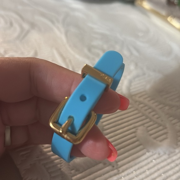 Marc by marc Jacob rubber gold buckle logo bracelet turquoise NWOT adjustable - Picture 3 of 6